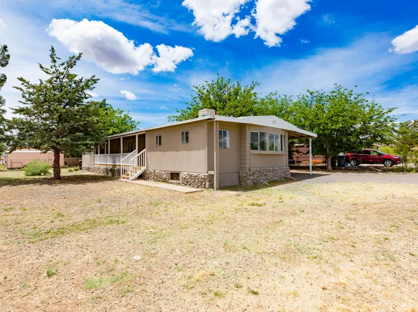 20535 E Prickly Pear Dr, Mayer, AZ 86333