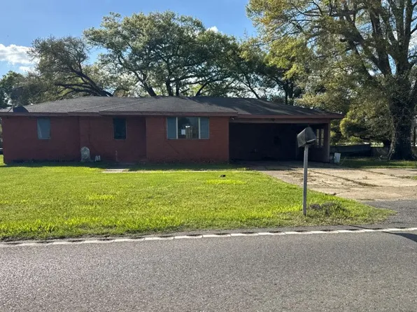 630 Highway 1188, Hessmer, LA 71341