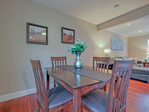 5th image of 8812 La Riviera Dr Unit A
