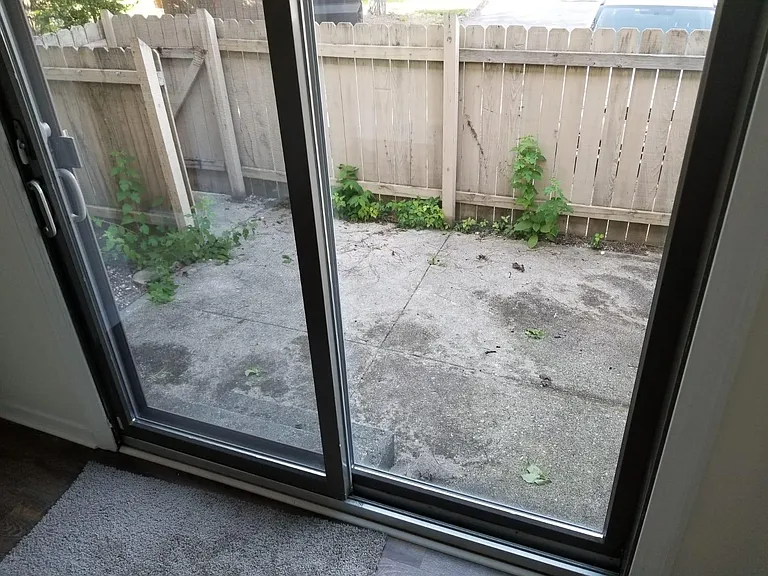 89 Stornoway Dr W — Photo 31