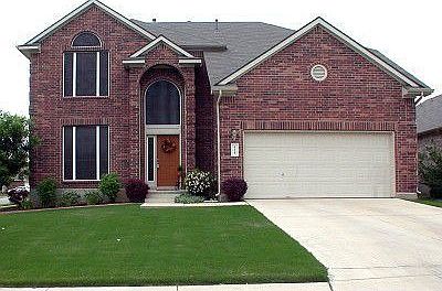 Front w/solar screens