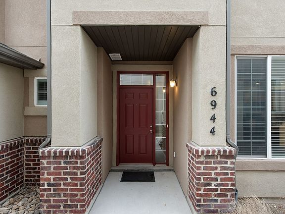 5th image of 6944 Traveler Ln
