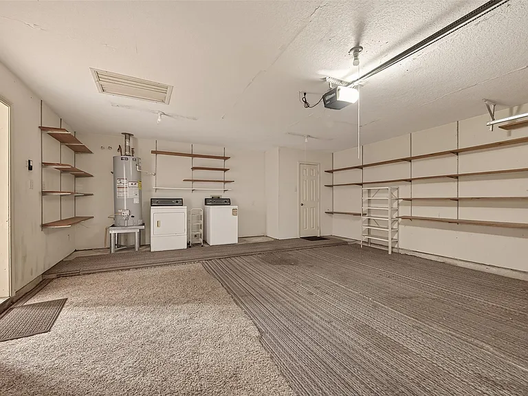 1012 Lilley Rd — Photo 22