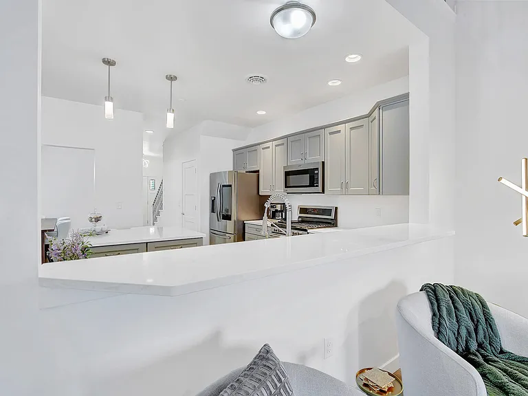 9 Gibson Ct — Photo 7