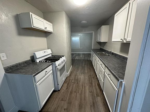 4th image of 727 N Wheeling Ave