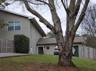 8421 Lucas Ln #B, Powell, TN 37849