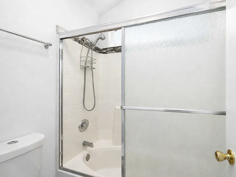 1768 Promenade Cir — Photo 27