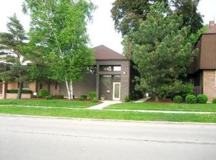 315 S Naperville Rd, Wheaton, IL 60187