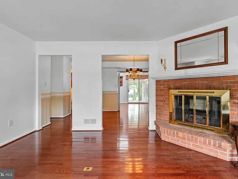 330 Harlan Sq #A-6 — Photo 6