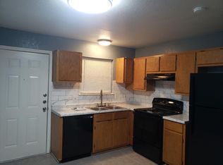 203 W Washington Ave #D, Copperas Cove, TX 76522
