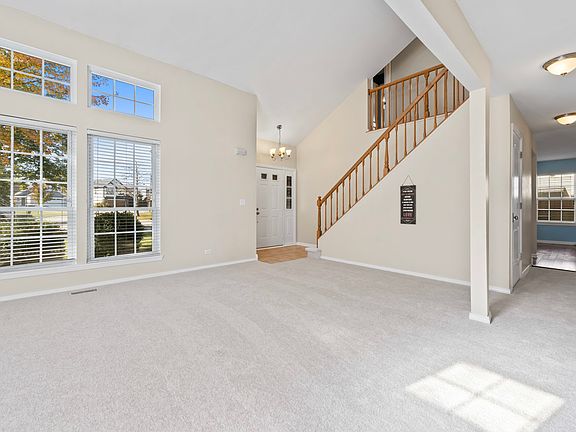 3rd image of 625 Bushrun Ct