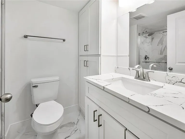 222 Harbour Dr #114 — Photo 20