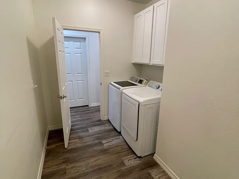9216 W Oneida Dr — Photo 5