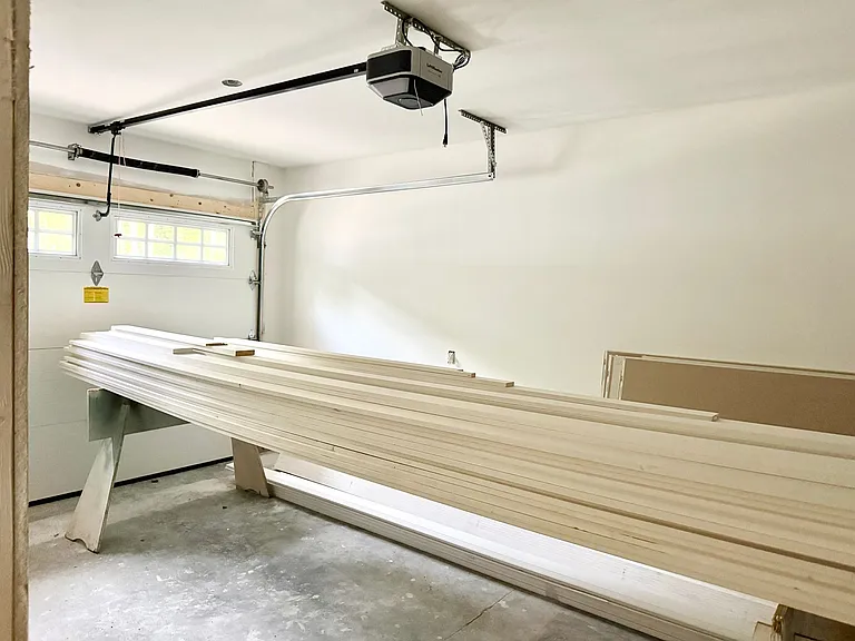 192 Center Rd — Photo 16