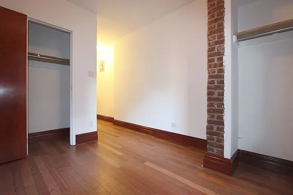 Rented by Compass | media 23