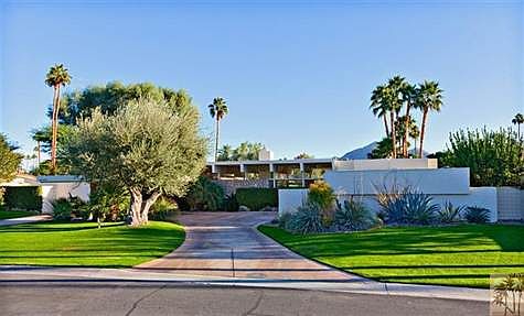 Fantastic Mid Century masterpiece designed by renowned architect Q. Quincy Jones. Also the architect for Sunnylands the Annenberg Estate. Its provenance is authenticated by the original drawings archived in the Charles E. Young library, Special collections at UCLA