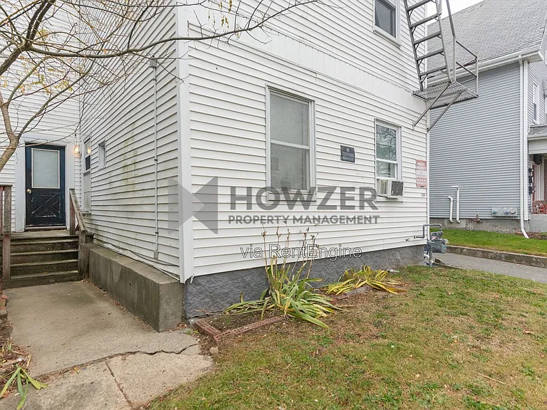 109 Green St #9 — Photo 13
