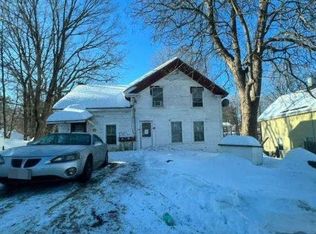 28 Carpenter St, Warren, MA 01083