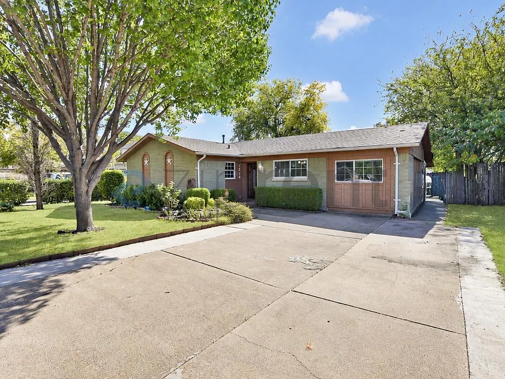 3 bed, 1033 sqft, $2,350 — Photo 3