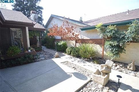 3rd image of 2019 N Woodsville Dr