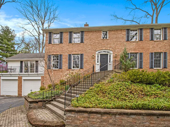 862 Belfield Cir, Ann Arbor, MI 48104