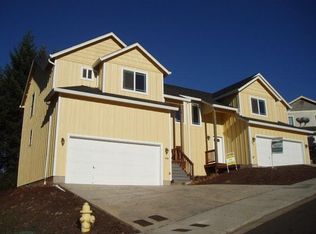 1550 Cottage Heights Loop, Cottage Grove, OR 97424