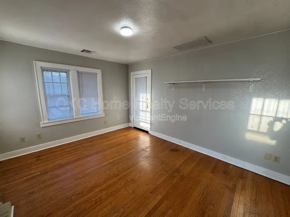 421 NW 26th St APT 4, Oklahoma City, OK 73103