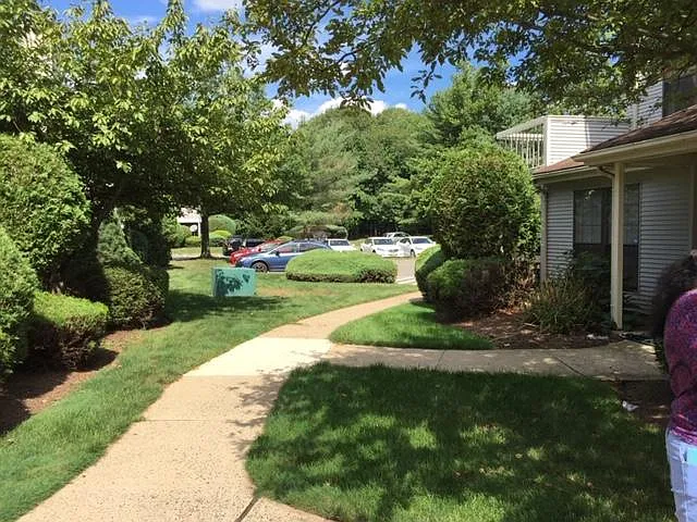 Building Photo - 5207 Stonehedge Rd