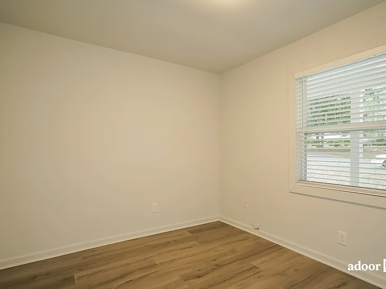 2520 Baney Ct — Photo 9