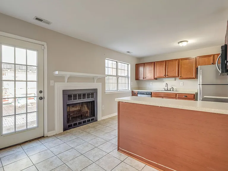 436 Peregrine St — Photo 19