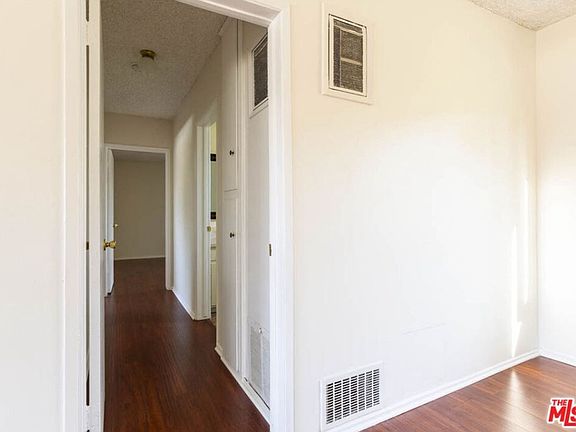 4th image of 10803 Otsego St APT 6