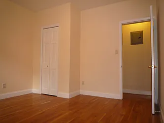 Rented by DSA Realty Midtown West