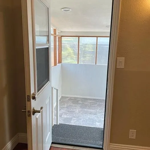 1 bed, 400 sqft, $1,700 — Photo 2