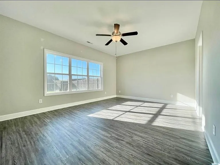 102 James Parcus Cir — Photo 25