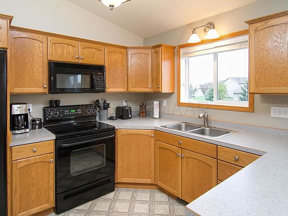 5th image of 1824 7th St W