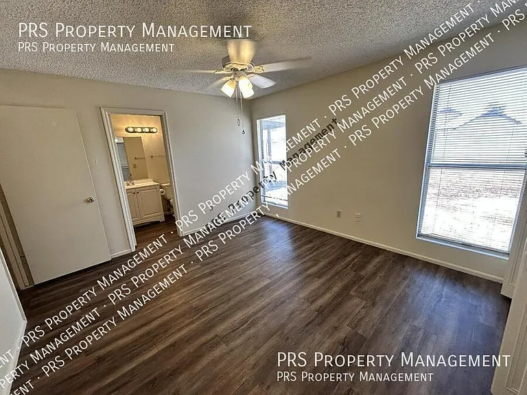3226 N Sycamore Pl — Photo 34