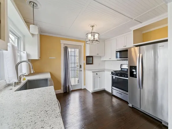 724 1st Ave NW, New Brighton, MN 55112