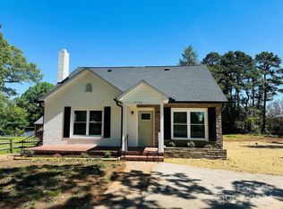 2136 Mount Olive Church Rd, Newton, NC 28658