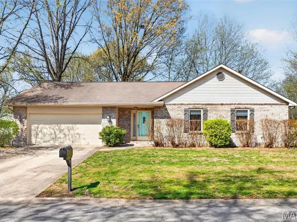 101 Penny Ln, Shiloh, IL 62221