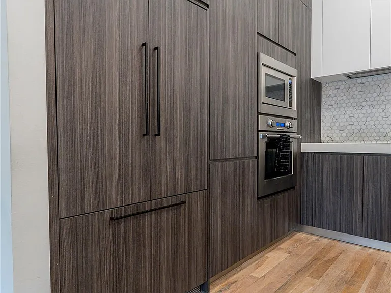 709 Memorial Heights Dr — Photo 21