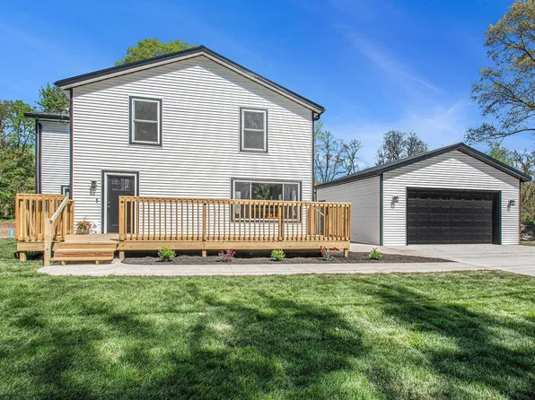 10059 Jefferson Rd, Osceola, IN 46561