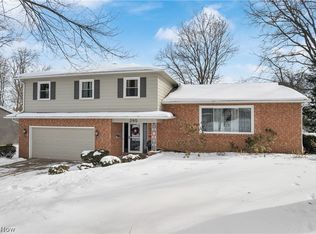 295 High Point Dr, Wadsworth, OH 44281