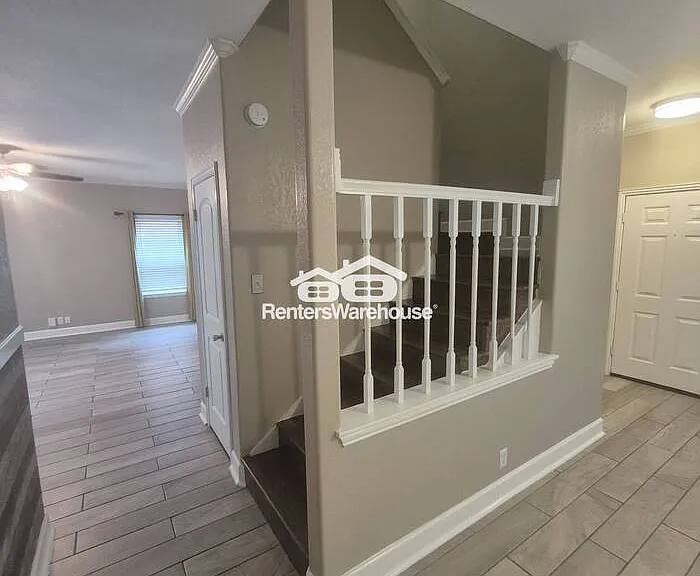 9323 Bowen Dr — Photo 10