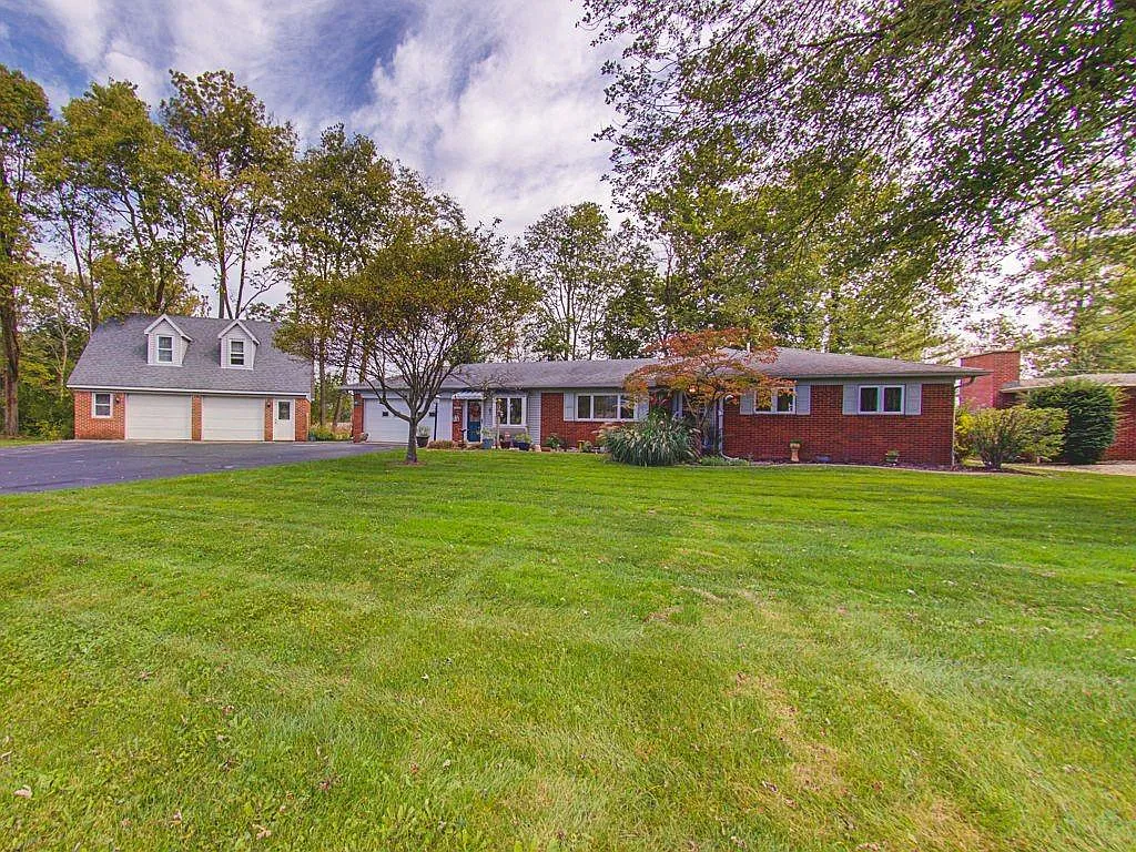 2120 S Clark Rd photo 1