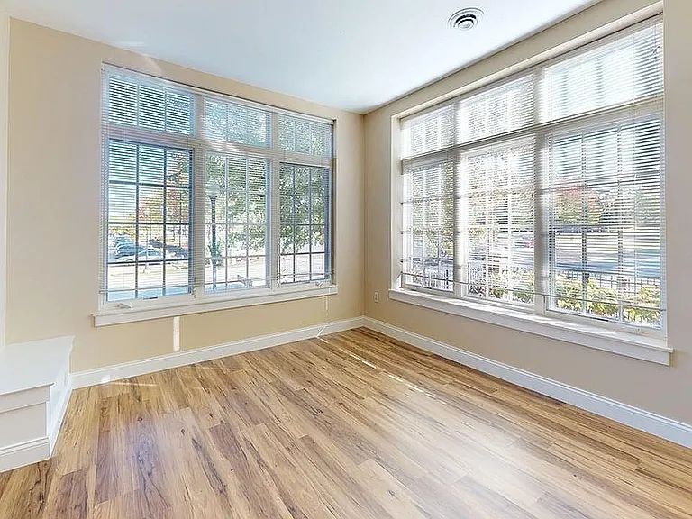 1 Bed/ 1 Bath - Unit 121, Living Room