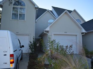 2869 Leahs Ln, Navarre, FL 32566