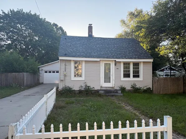 2744 Huizenga St, Muskegon, MI 49444
