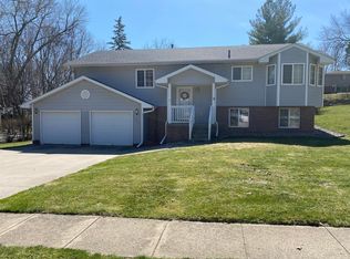 1319 Victoria St, Harlan, IA 51537
