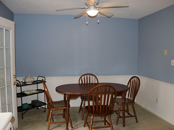 4th image of 4702 Lawndale Dr Unit E