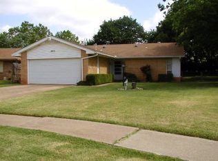 3813 Chetwood Dr, Del City, OK 73115